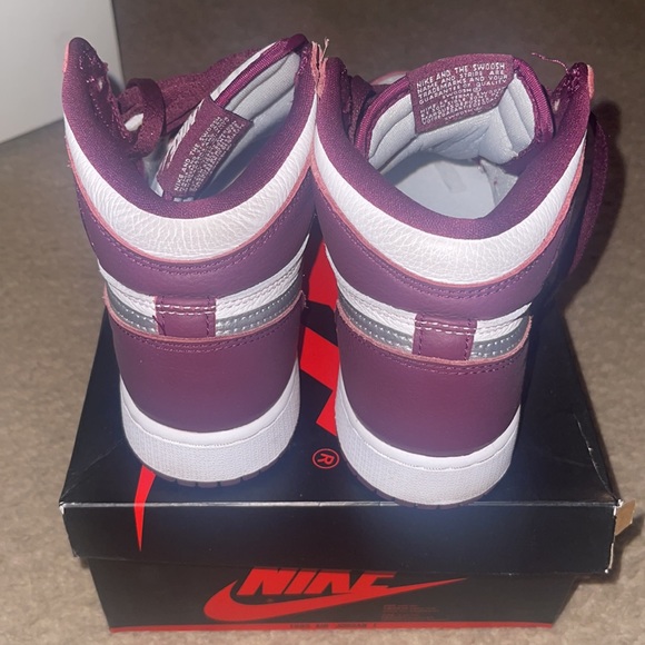 Retro 1s - Picture 3 of 3